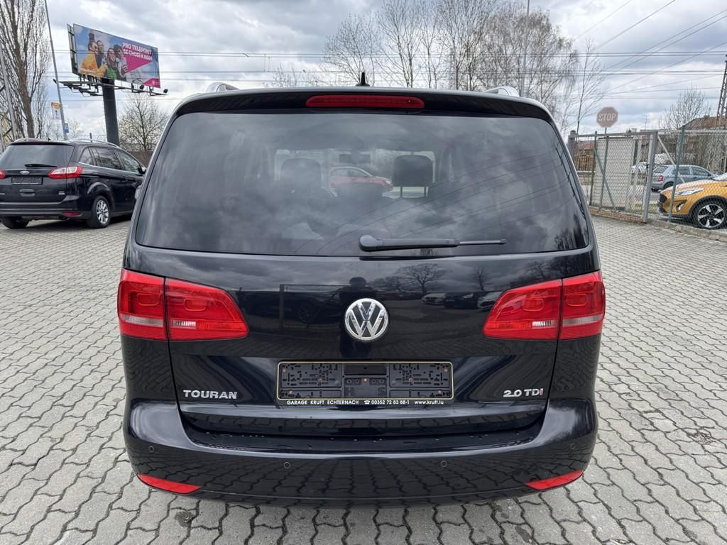 Volkswagen Touran, 2.0 TDI 130 kW DSG Highline - fotka 4