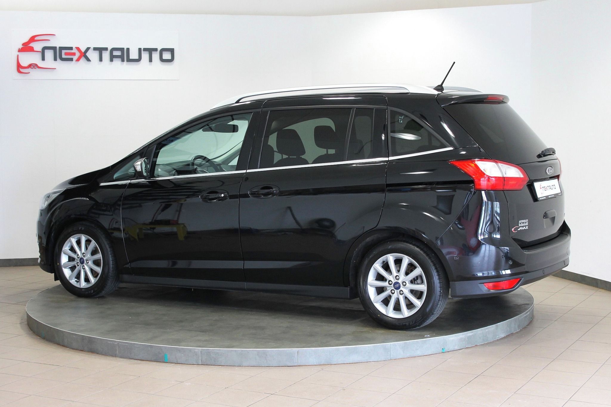Ford Grand C-MAX, 1.0 EcoBoost 92 kW 7-MÍST - fotka 3