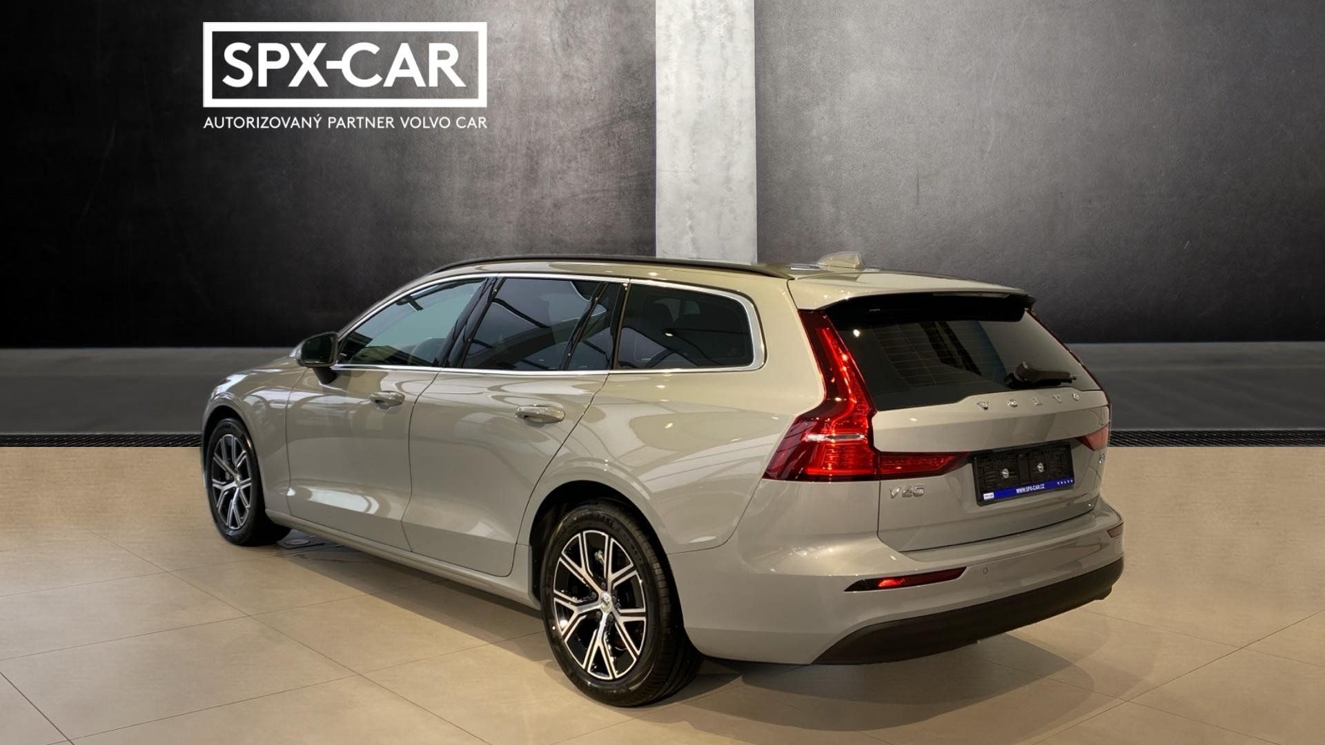 Volvo V60, CORE, B4, 145+10 kW / 197+14 H - fotka 4