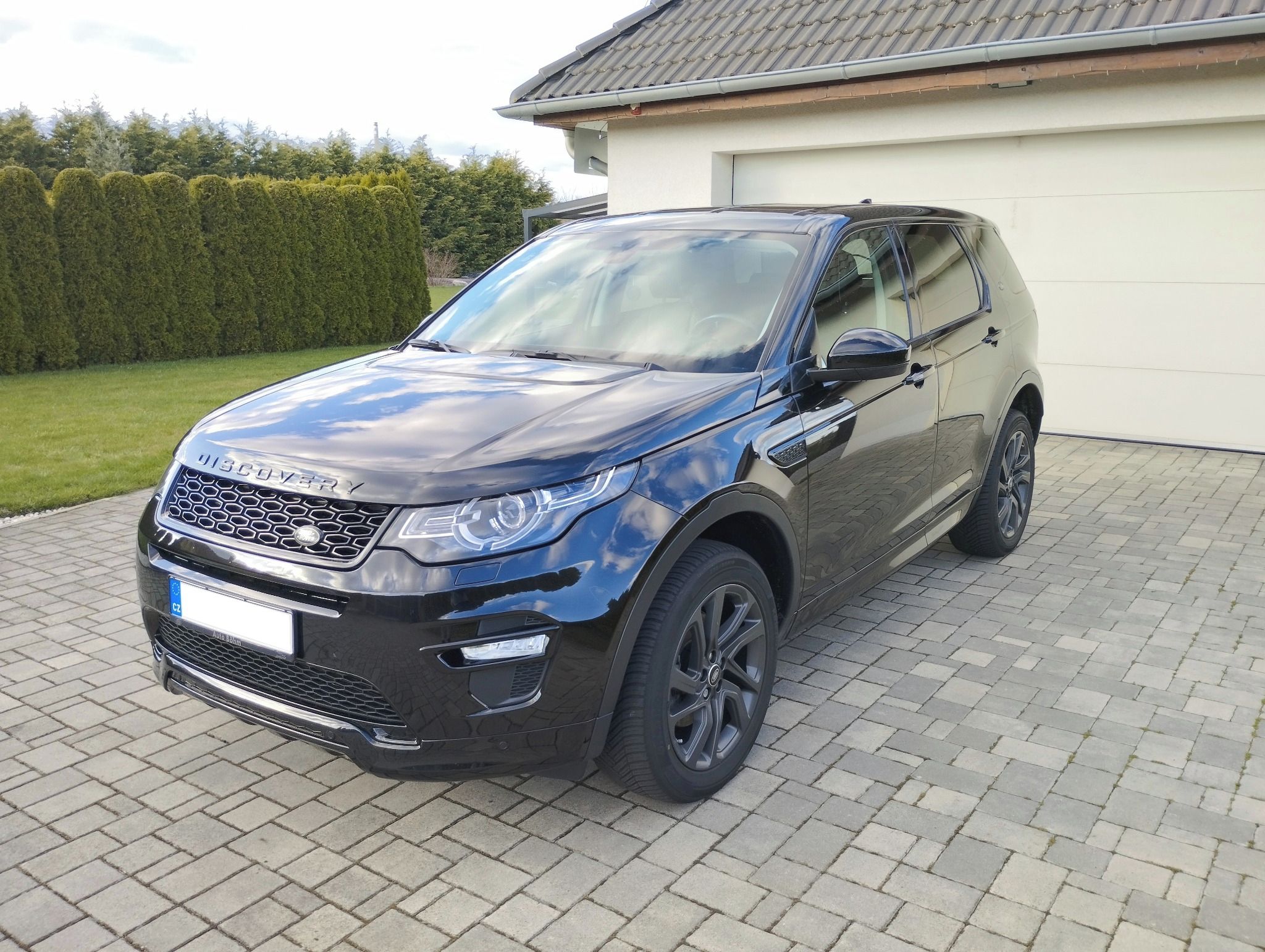 Land Rover Discovery Sport, 2.0 D 4WD R-DYNAMIC - fotka 3
