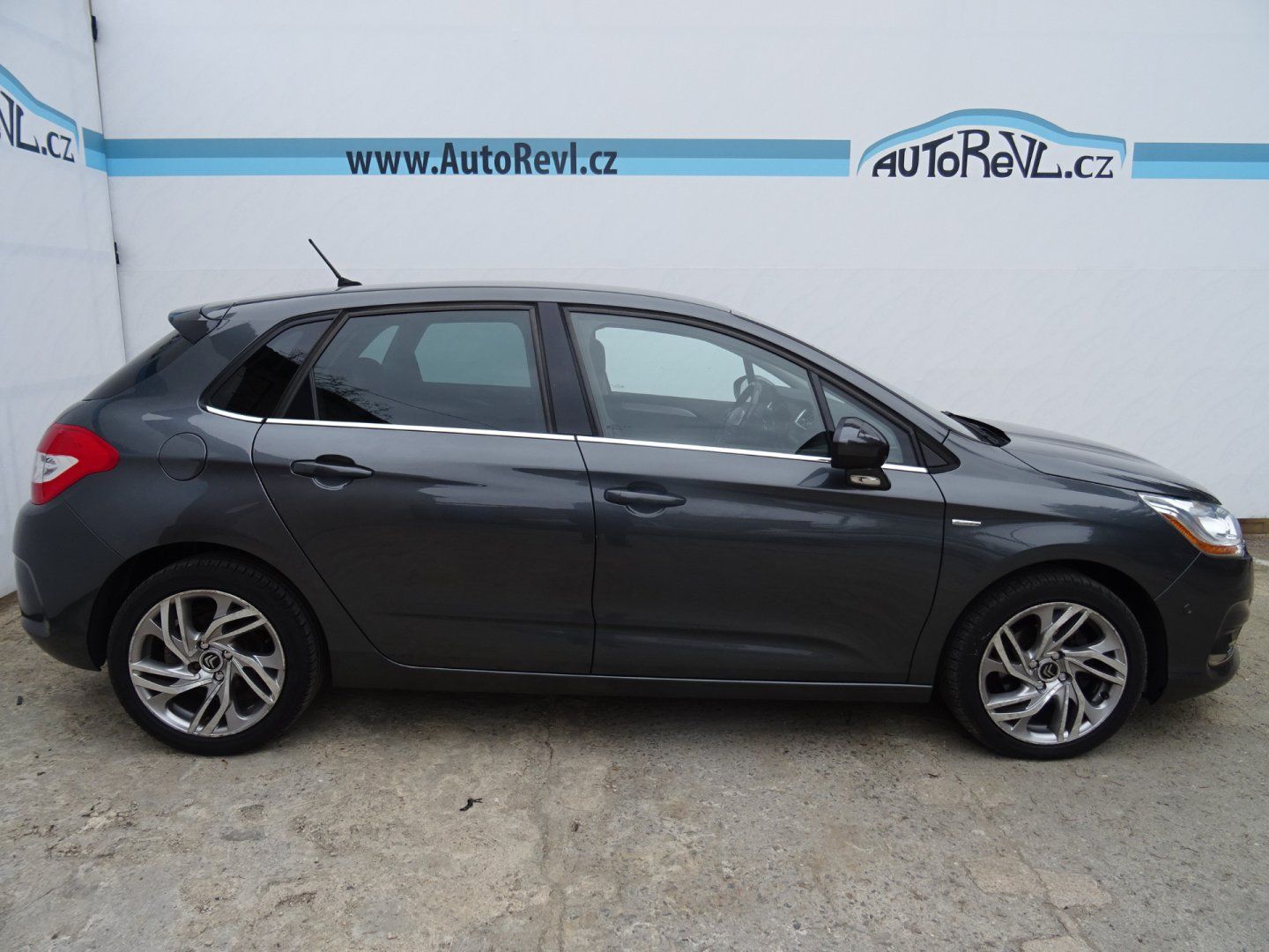 Citroën C4, 1.6HDi,84kW,S.kn,klima,ALU - fotka 5