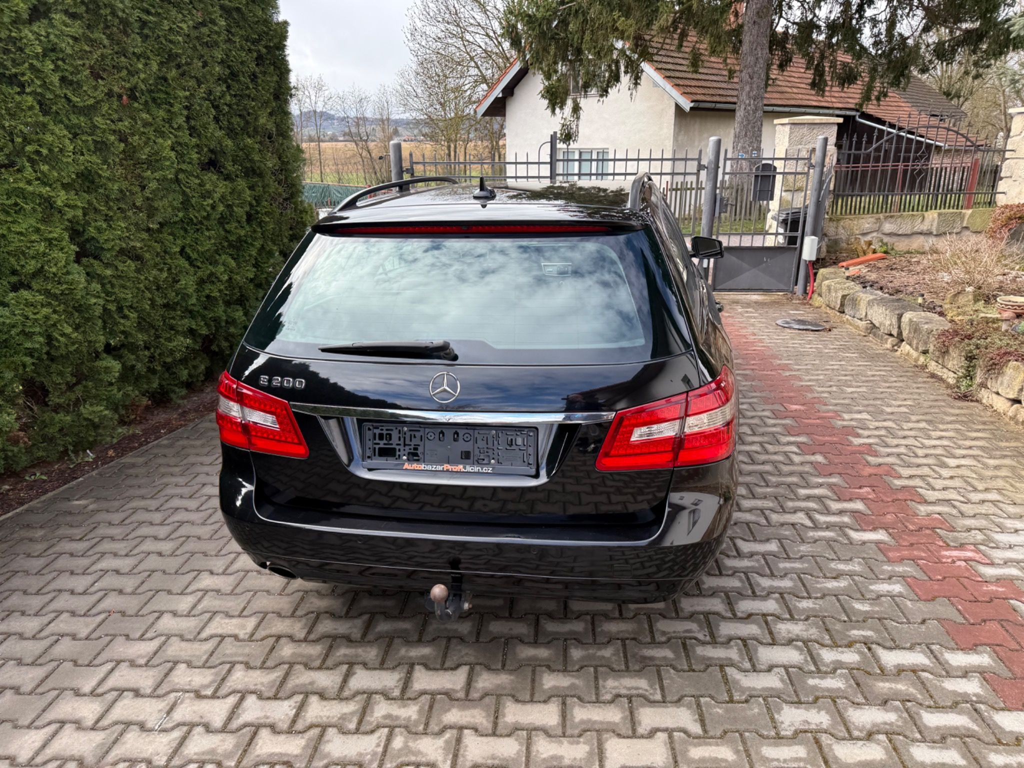 Mercedes-Benz Třídy E, E 200/ 1,8i , Tažné , combi - fotka 6