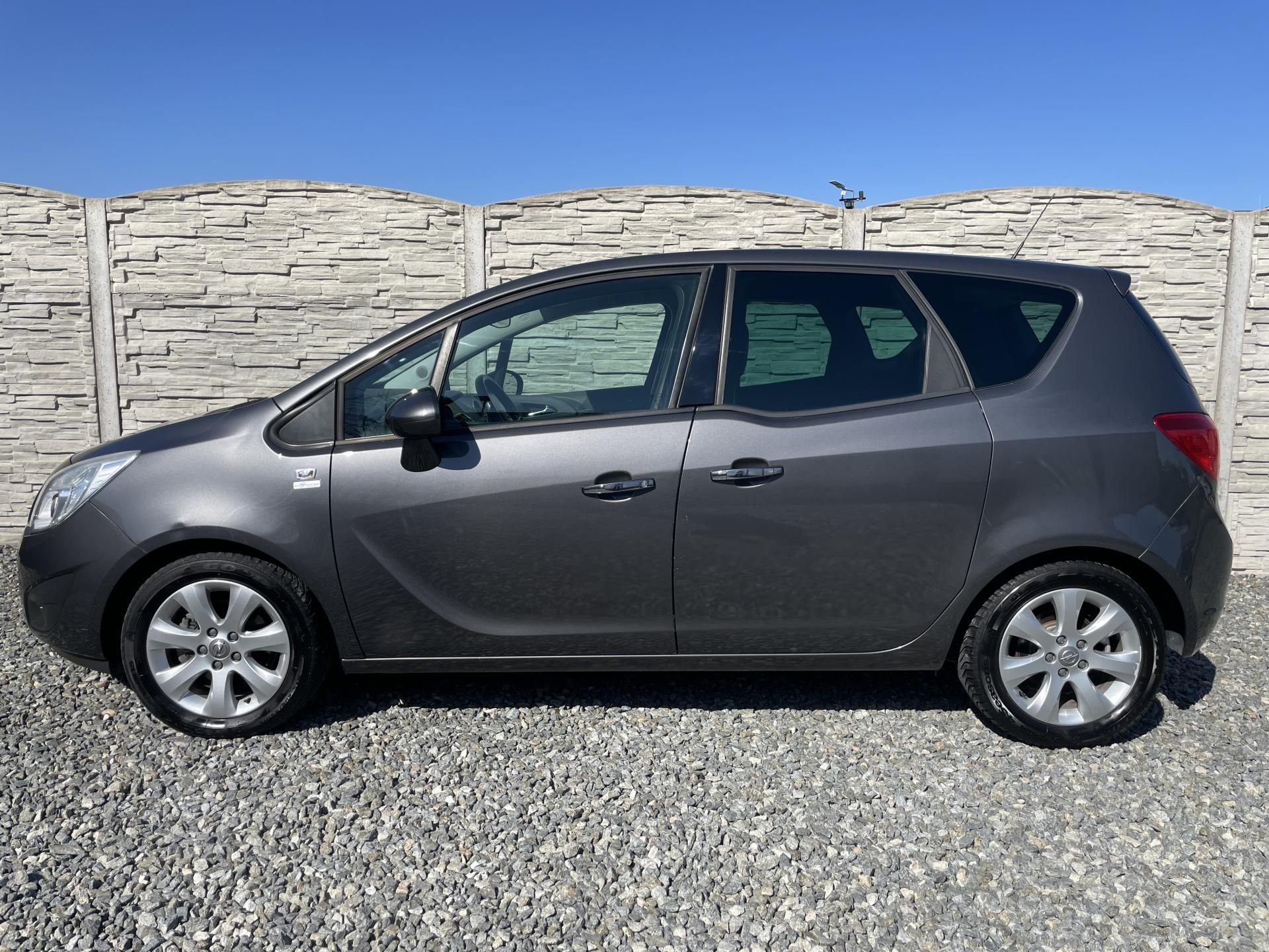 Opel Meriva, 1.4i 100PS FAMILY 158000KM 1A!