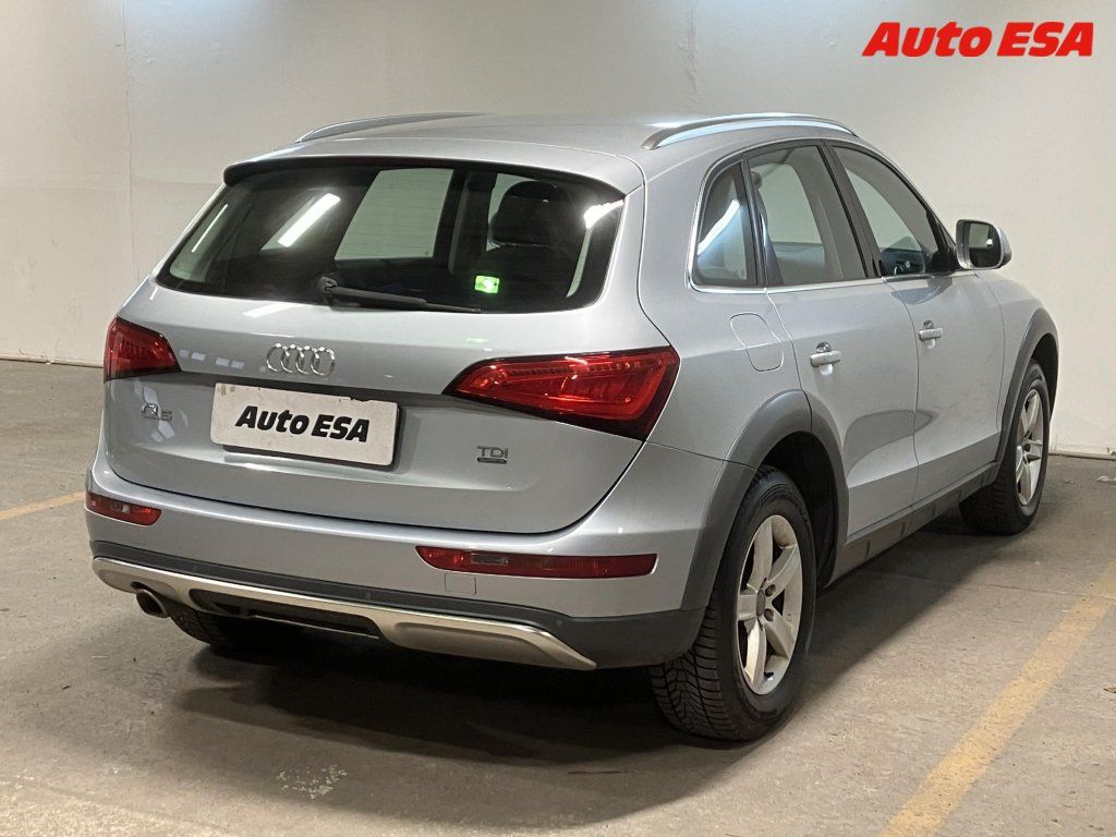 Audi Q5, 2.0TDi Quattro,ČR,AT - fotka 6