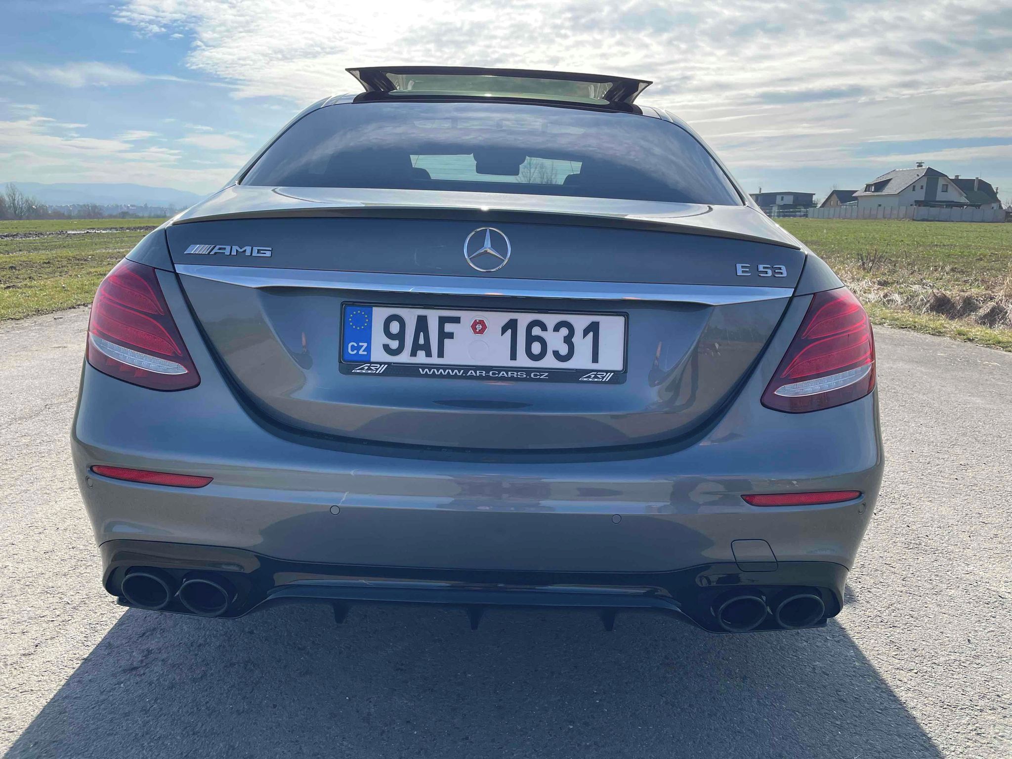 Mercedes-Benz Třídy E - fotka 4