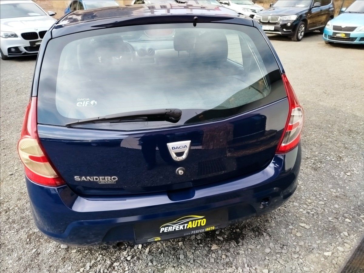 Dacia Sandero, 1,2 i 55kW, 1.MAJITEL, Arctica - fotka 4