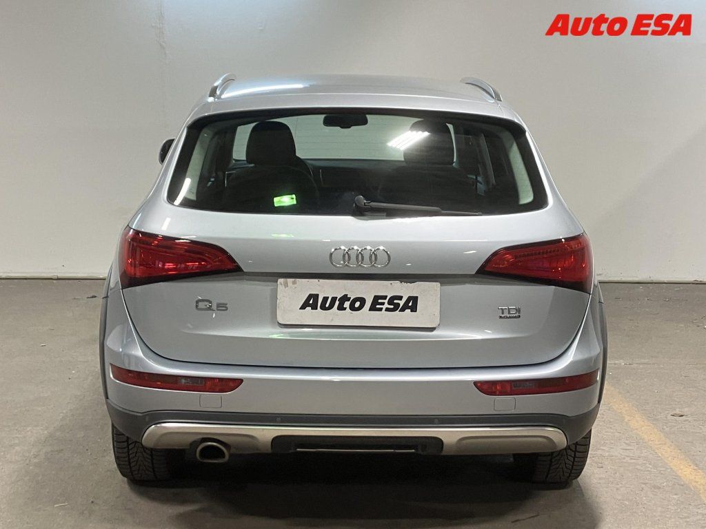 Audi Q5, 2.0TDi Quattro,ČR,AT - fotka 5