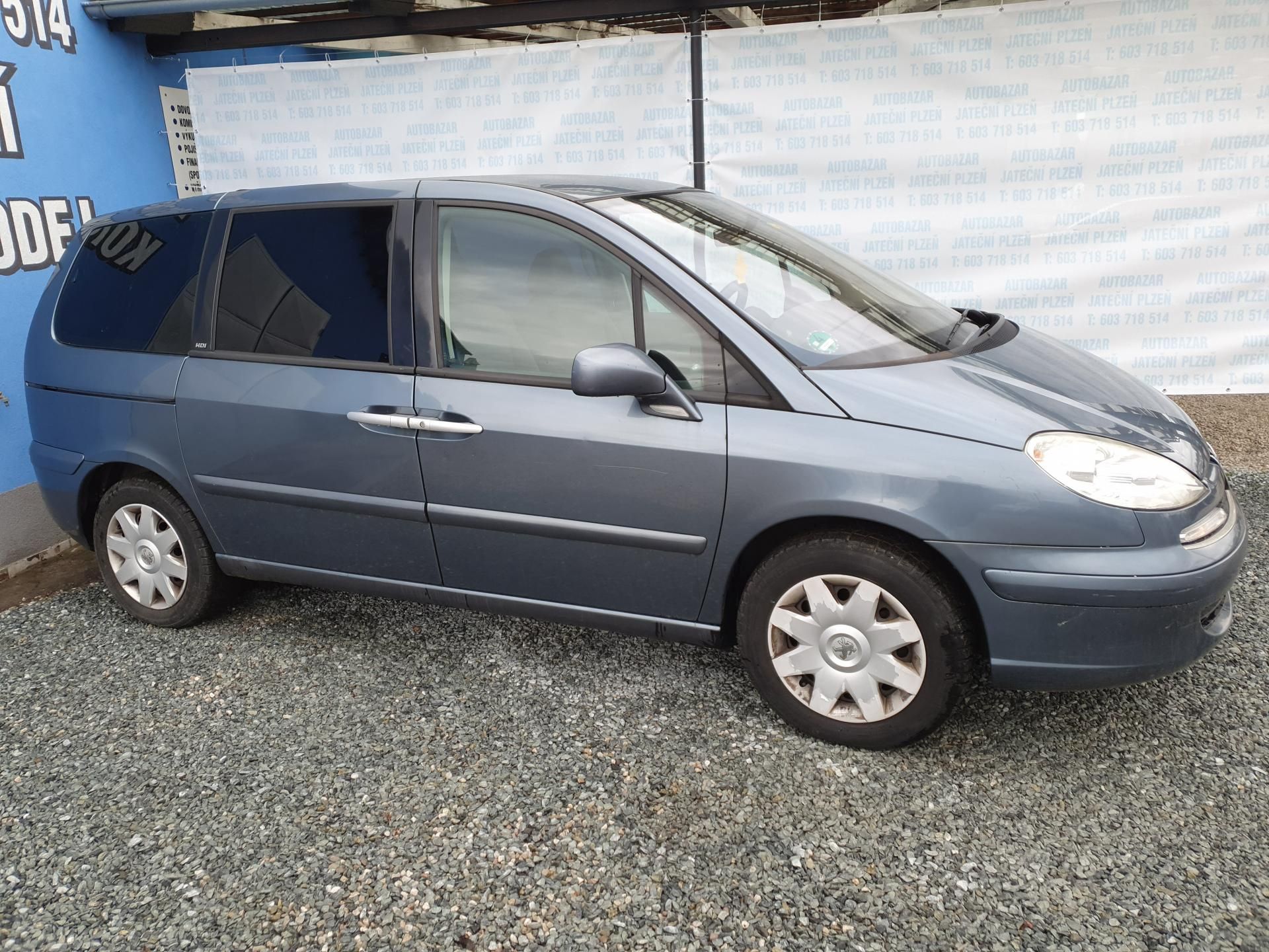 Peugeot 807, 2.0 HDI 100 KW - fotka 2
