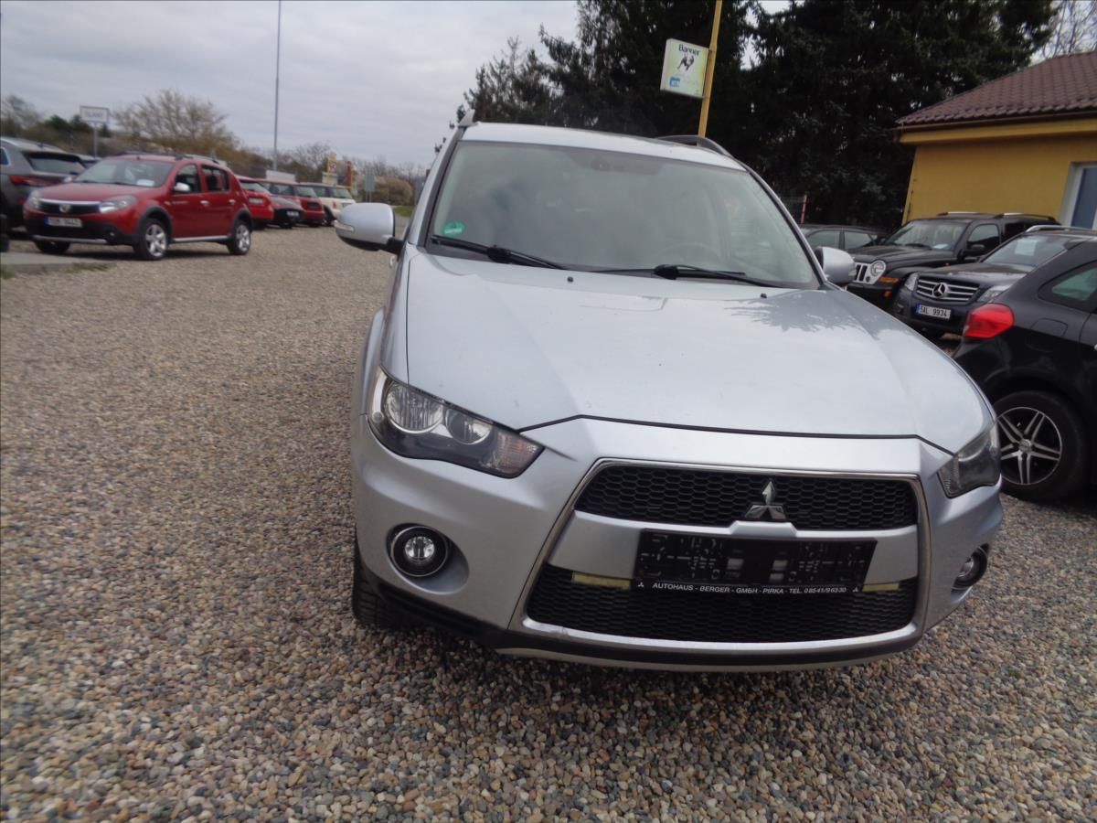 Mitsubishi Outlander, 2,2 - fotka 2