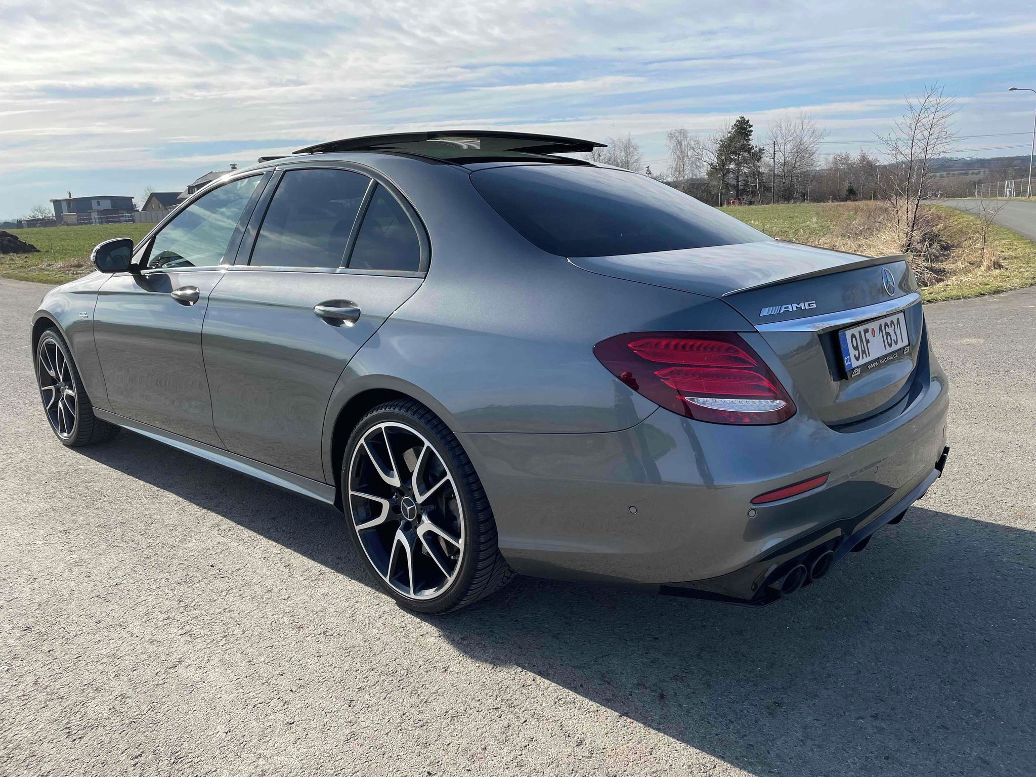 Mercedes-Benz Třídy E - fotka 3