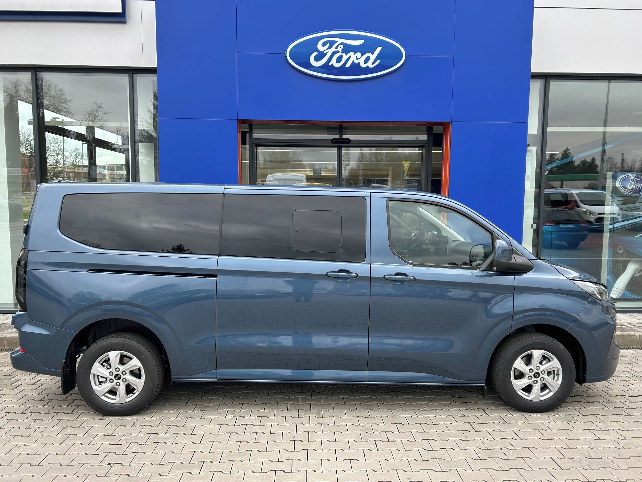 Ford Transit Custom, 2.0EcoBlue 125kW Limited320 L2 - fotka 3