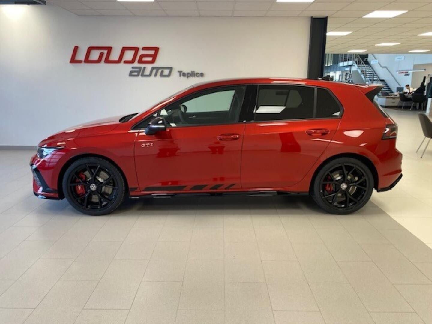 Volkswagen Golf, GTI Clubsport 2,0 TSI 7DSG 221 - fotka 2