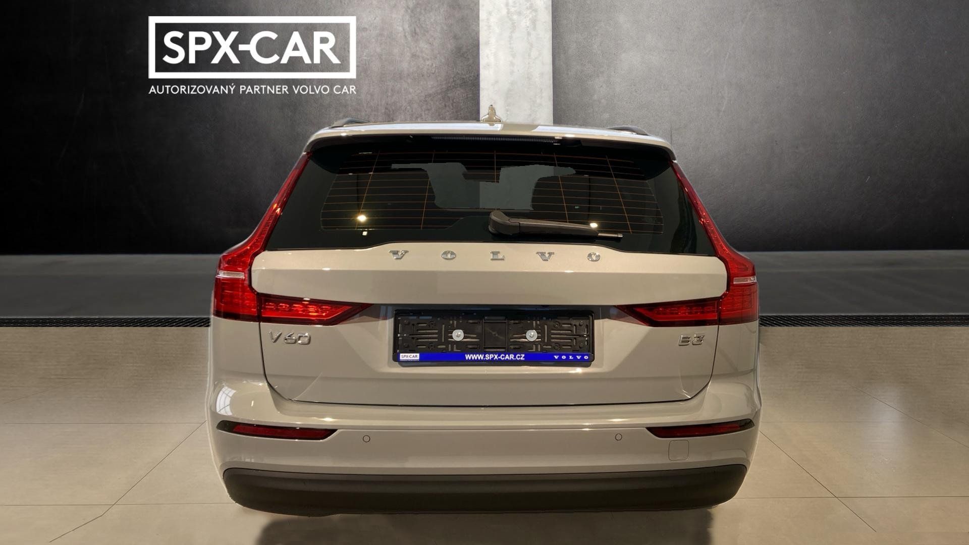 Volvo V60, CORE, B4, 145+10 kW / 197+14 H - fotka 5