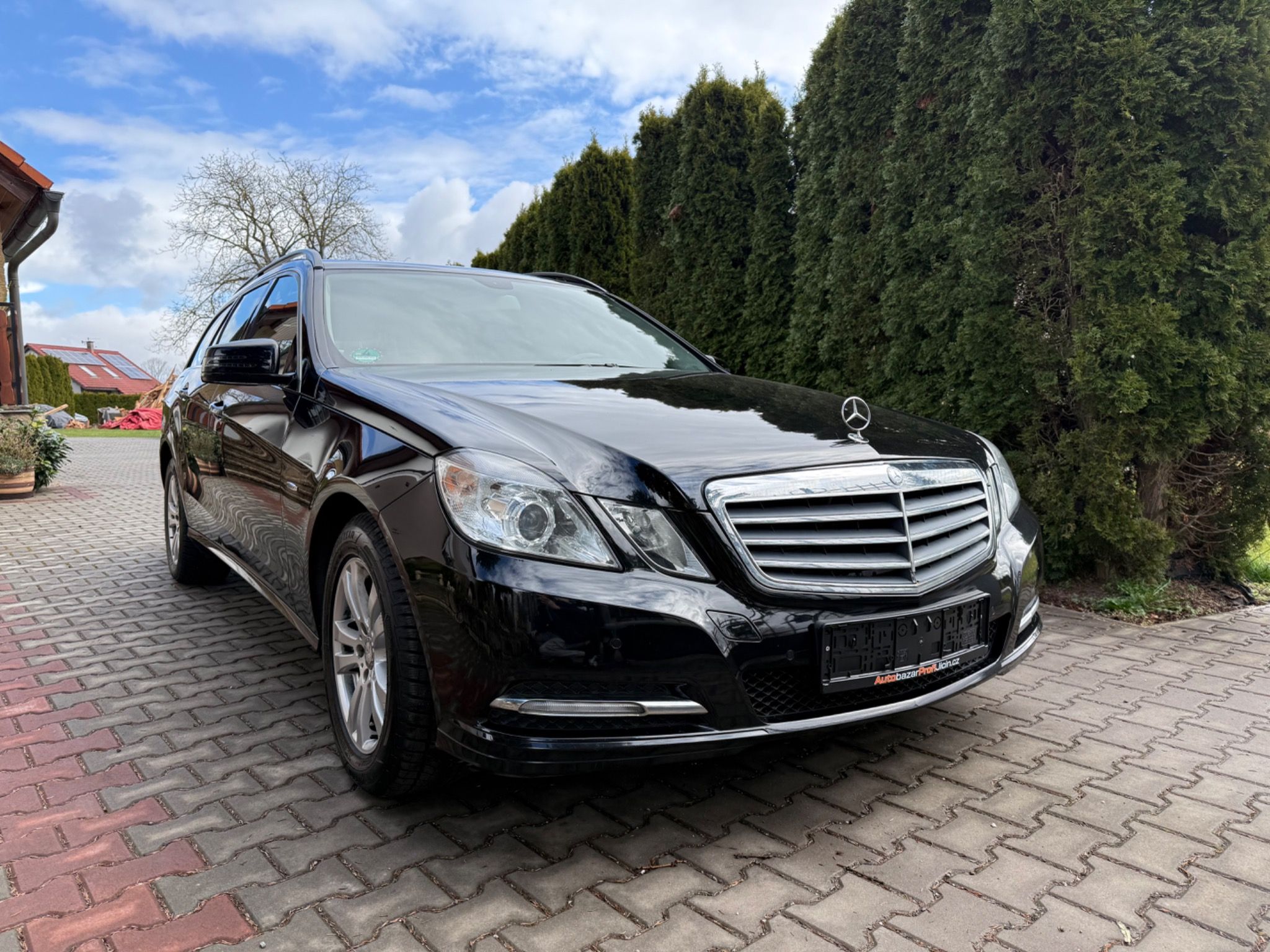 Mercedes-Benz Třídy E, E 200/ 1,8i , Tažné , combi - fotka 4