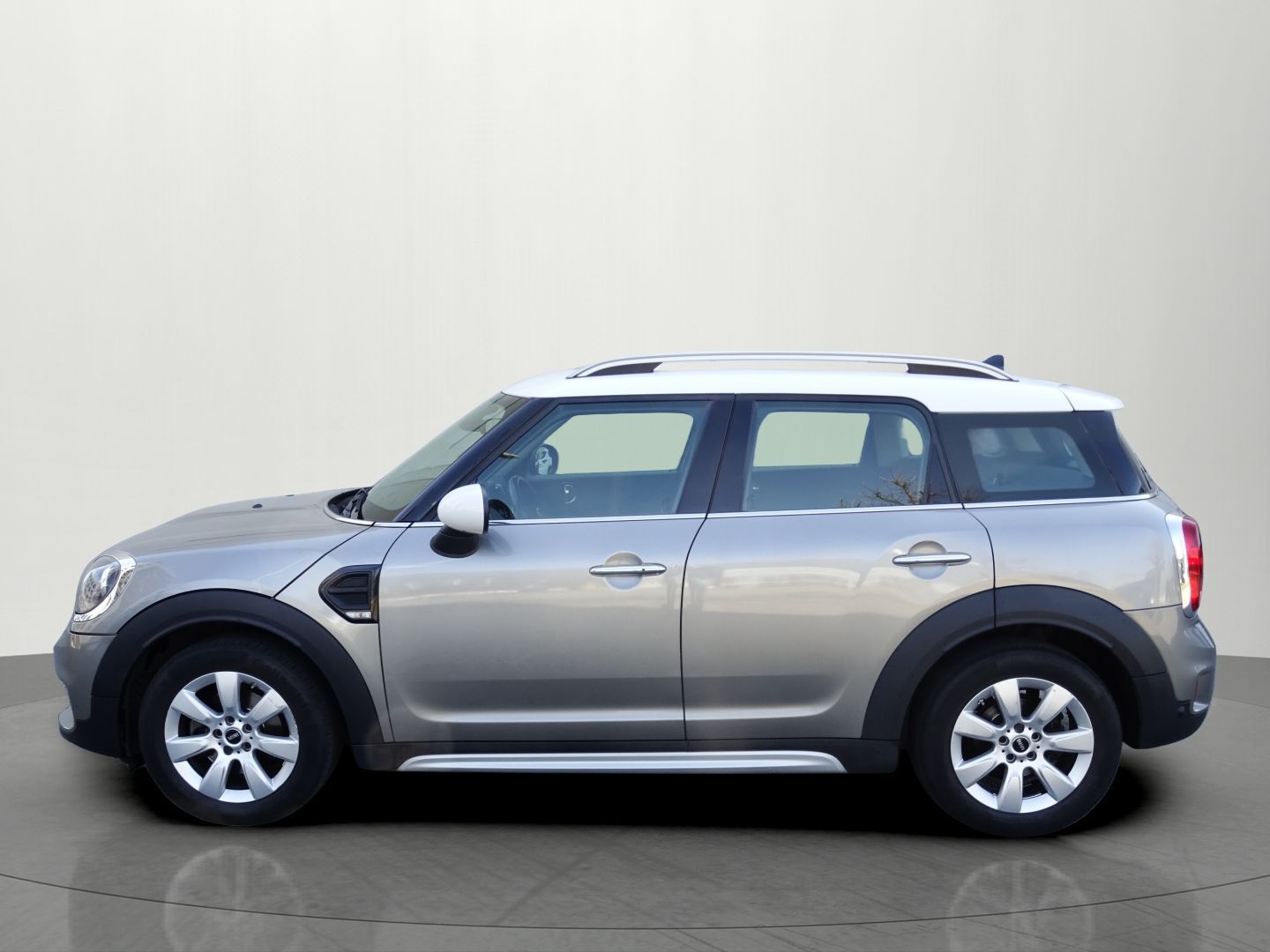 Mini Countryman, 2.0D A/T 8° Navi ČR DPH - fotka 2