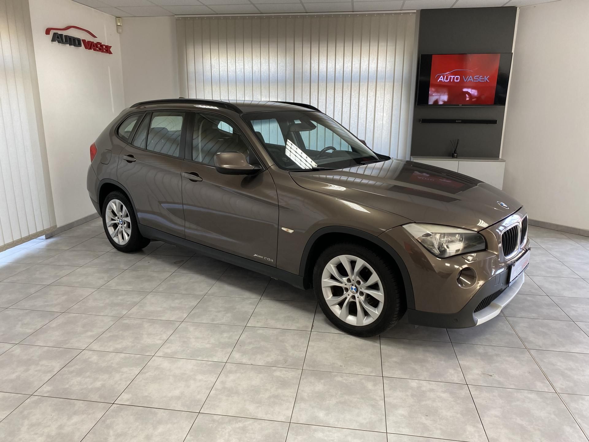 BMW X1, 2.0D  XDRIVE MAN ČR TZ - fotka 2