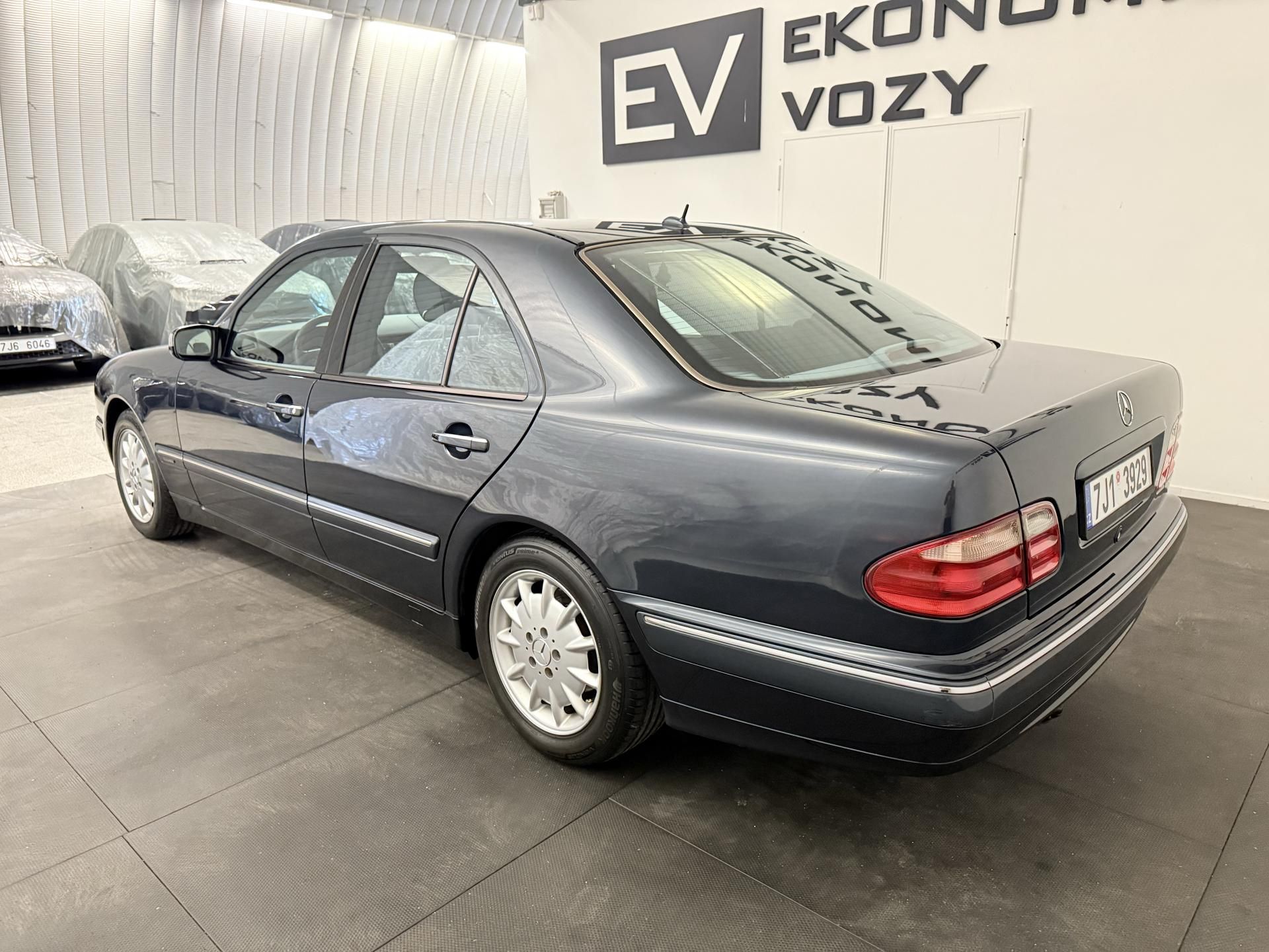 Mercedes-Benz Třídy E, 280I V6 ,150kw, velmi krásný!! - fotka 5