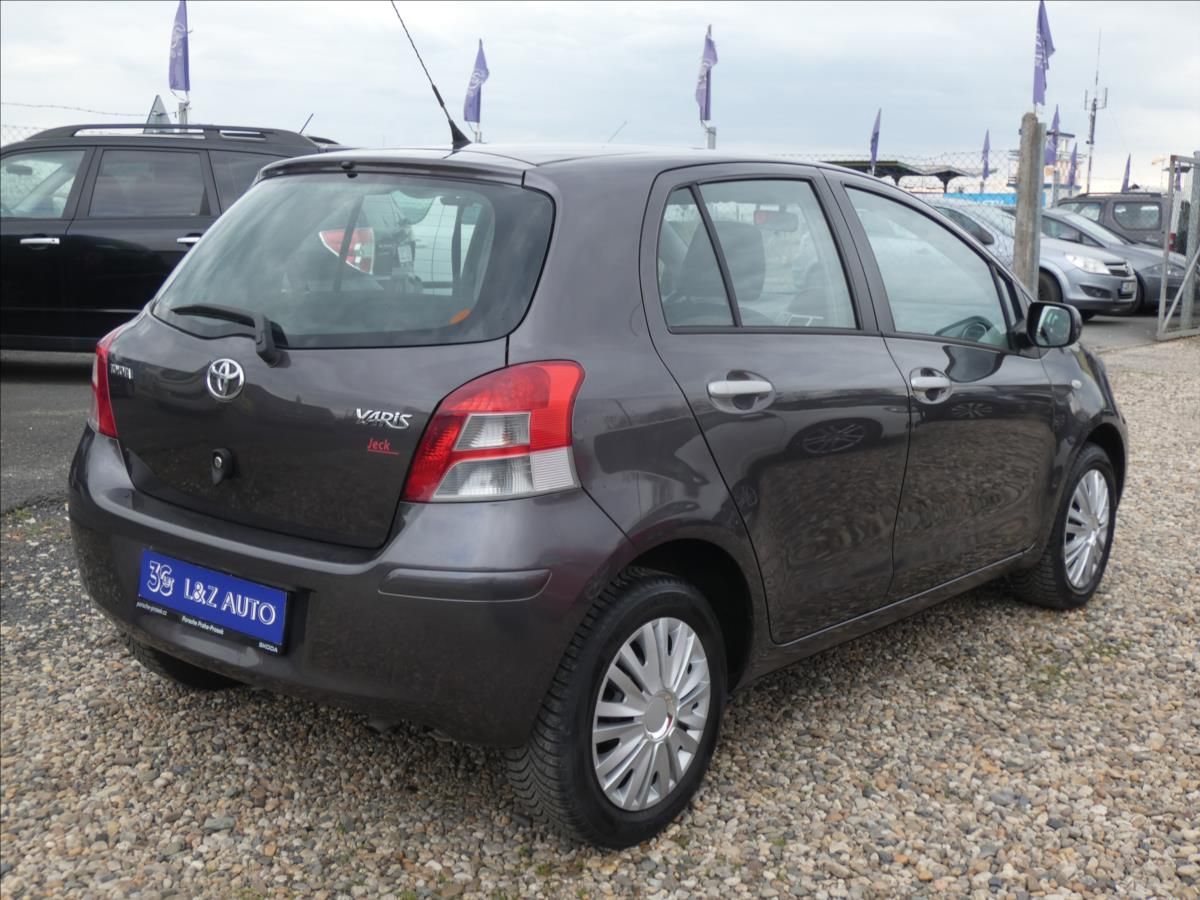Toyota Yaris, 1,0 VVT-i - fotka 6