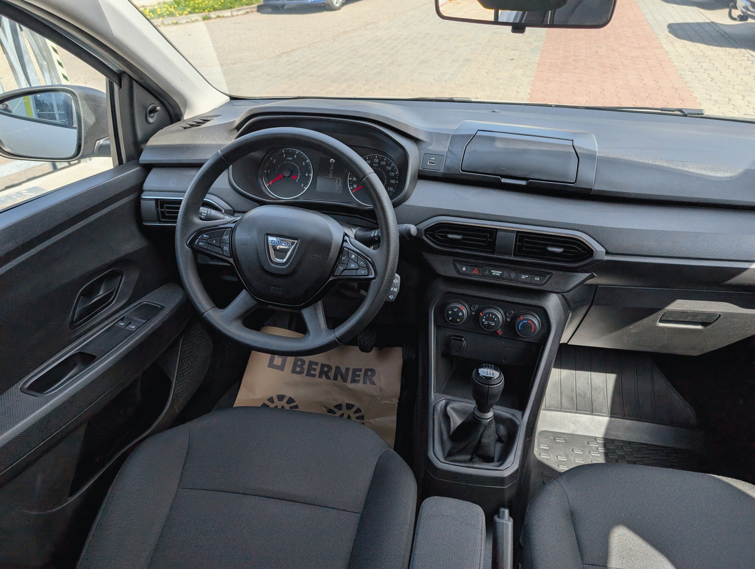 Dacia Sandero, Essential TCe100 LPG - fotka 4