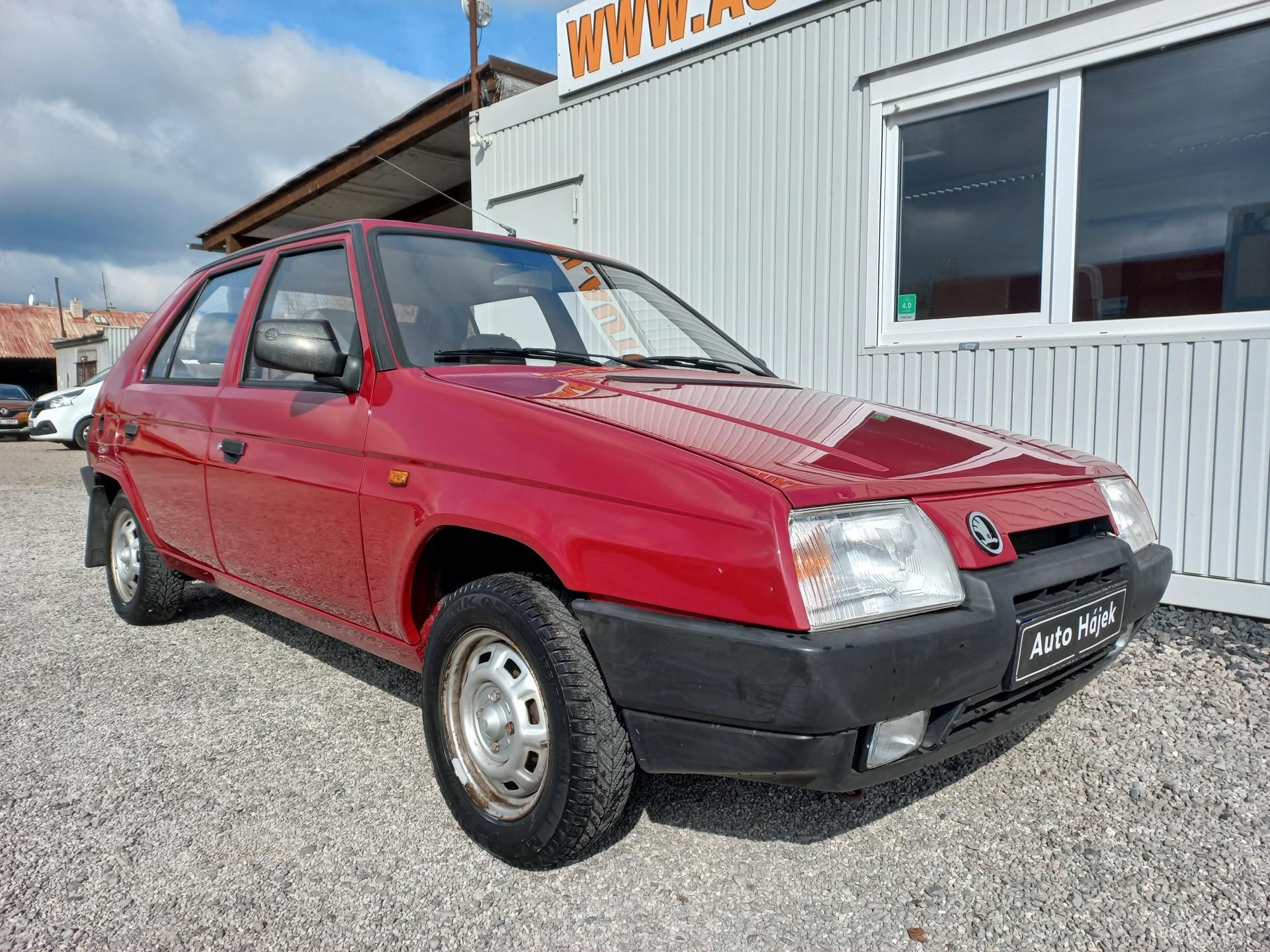 Škoda Favorit, 135LS 1.3i 43kW - fotka 2
