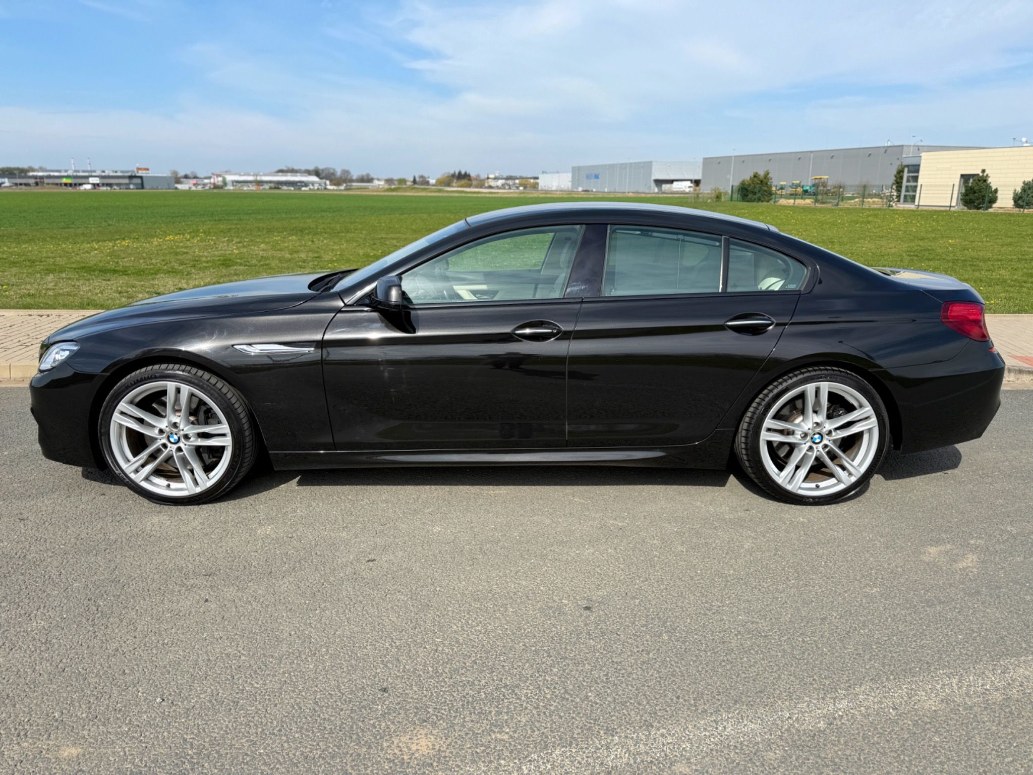 BMW Řada 6, 650i xDRIVE M-PAKET LED NAVI - fotka 2