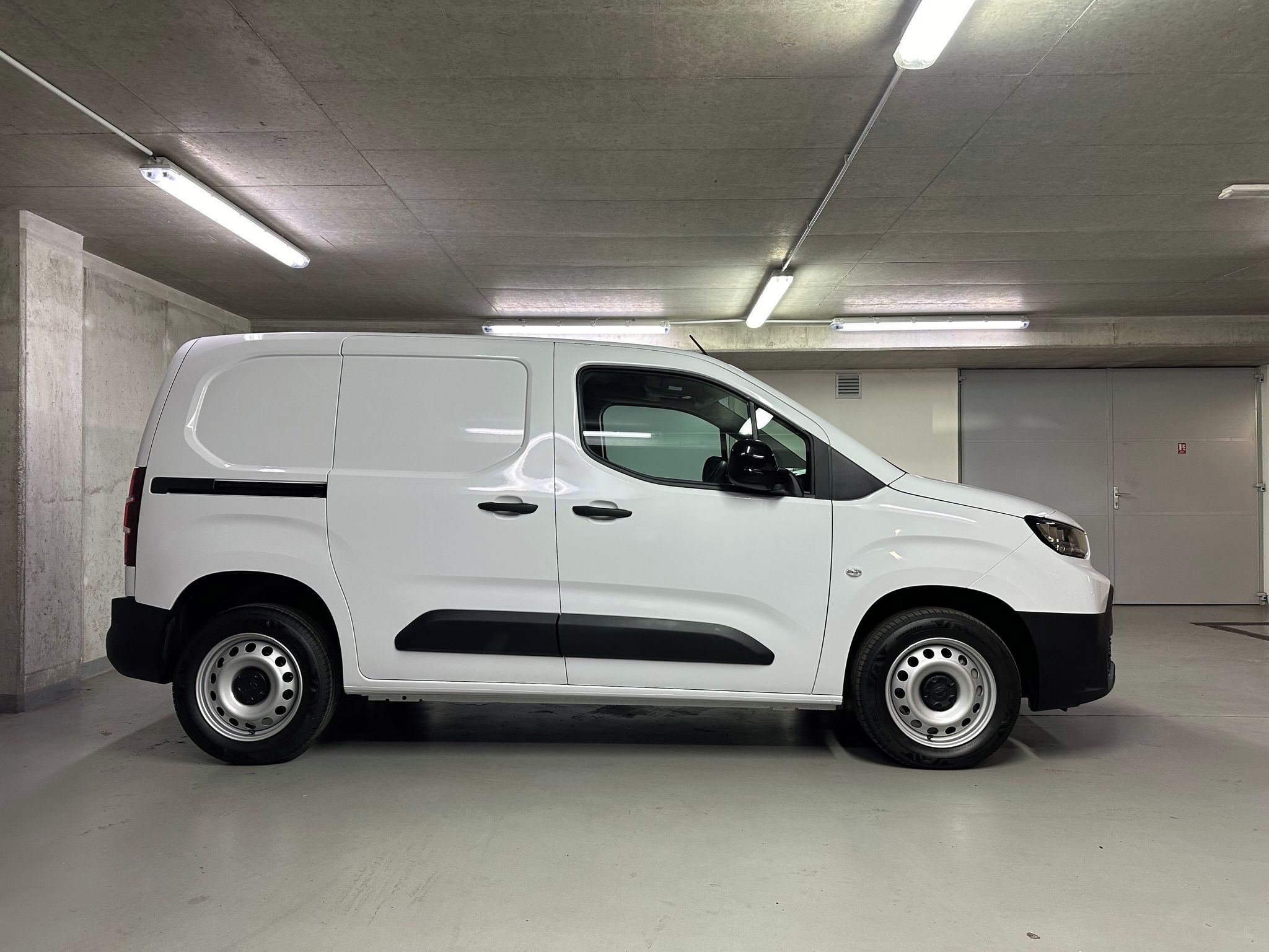 Toyota Proace City, Panel Van 1,2 110k Short - fotka 4