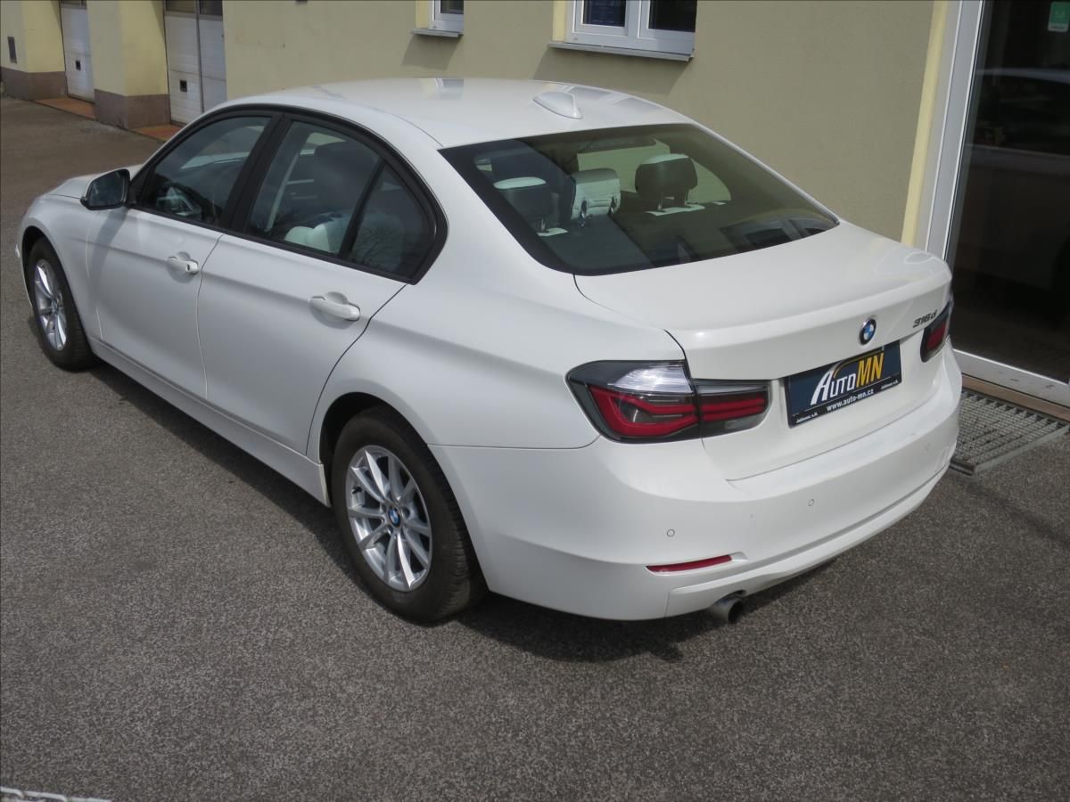 BMW Řada 3, 2,0 316d LUXURY LINE - fotka 6