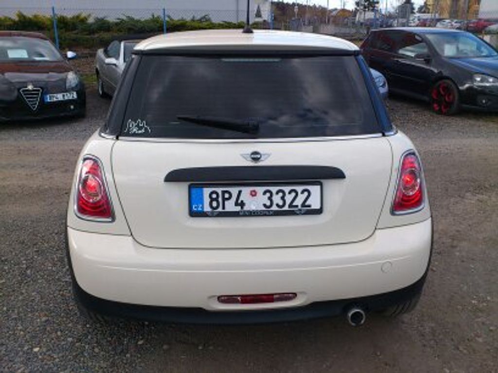 Mini One, COOPER 1.6 ONE D - fotka 4