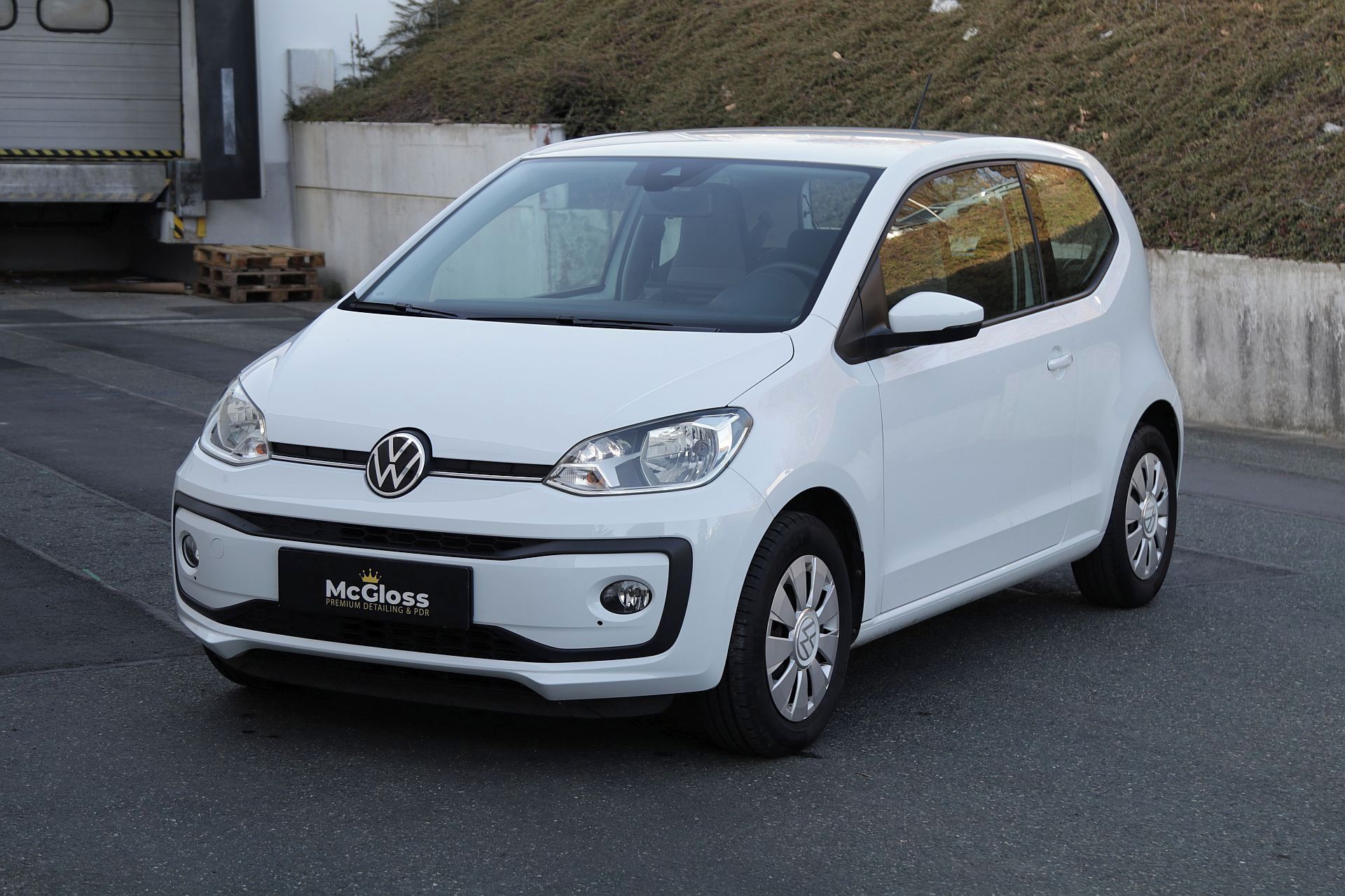 Volkswagen Up!, Klima/Kamera/DPH/Servis - fotka 2