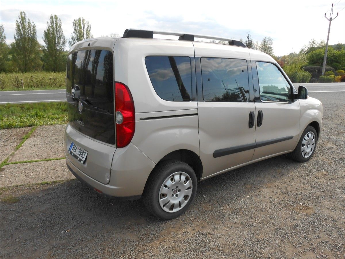 Fiat Dobló, 1,6 Multijet 77 kW Life  CZ - fotka 6