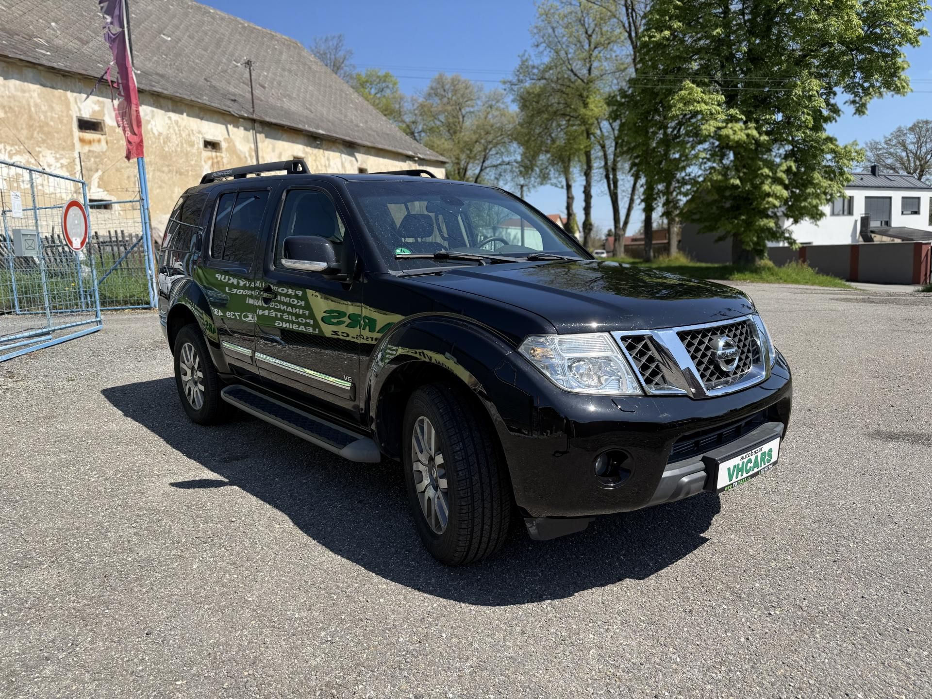 Nissan Pathfinder, 3,0dCi 170kW TAŽNÉ 3500KG - fotka 3