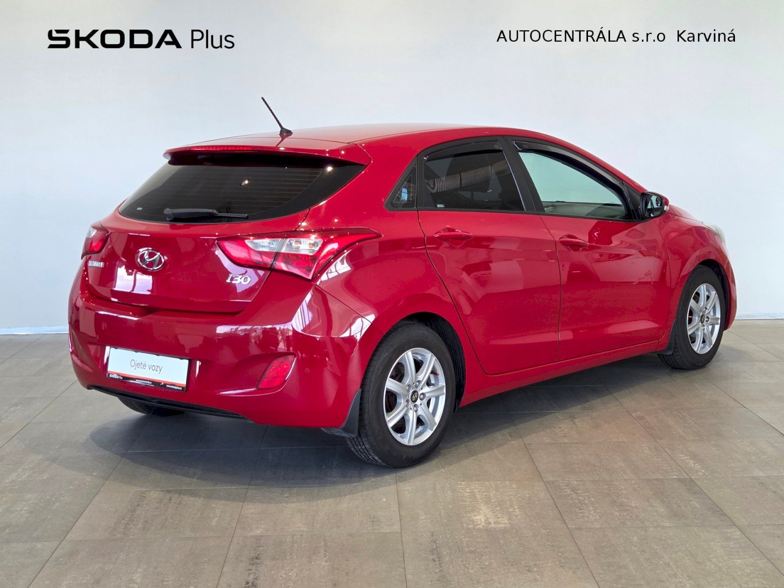 Hyundai i30, 1,6 CRDi / 81kW Trikolor - fotka 2