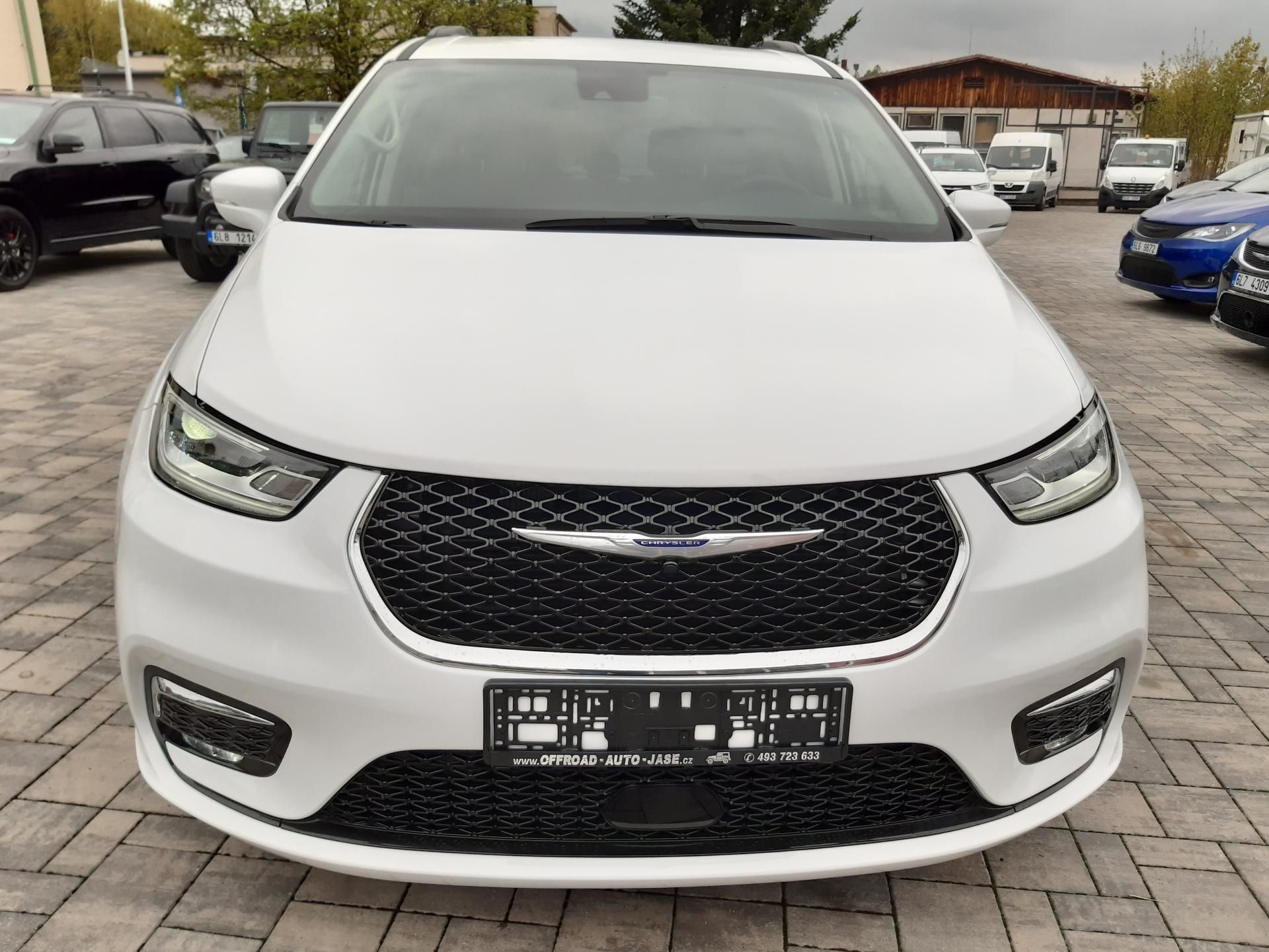 Chrysler Pacifica, 3,6L V6,Top výbava, nový model - fotka 2