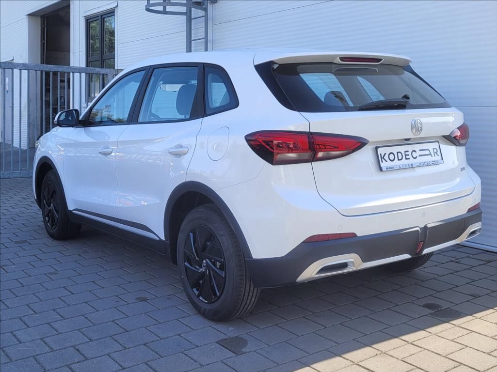 MG ZS, 1,5 115k 5MAN 4x2  Excite - fotka 4