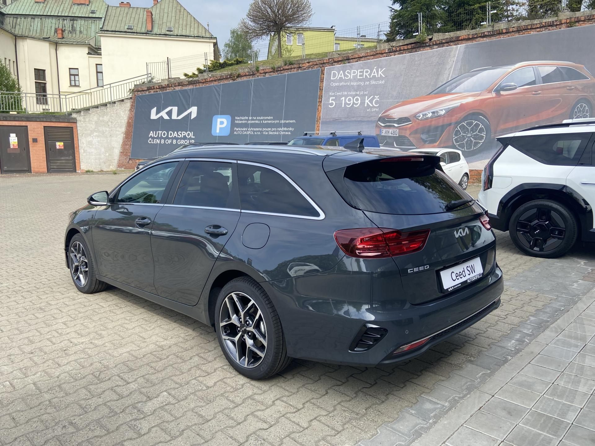 Kia Cee´d, SW 1,5 7DCT TOP+Business"ref." - fotka 5