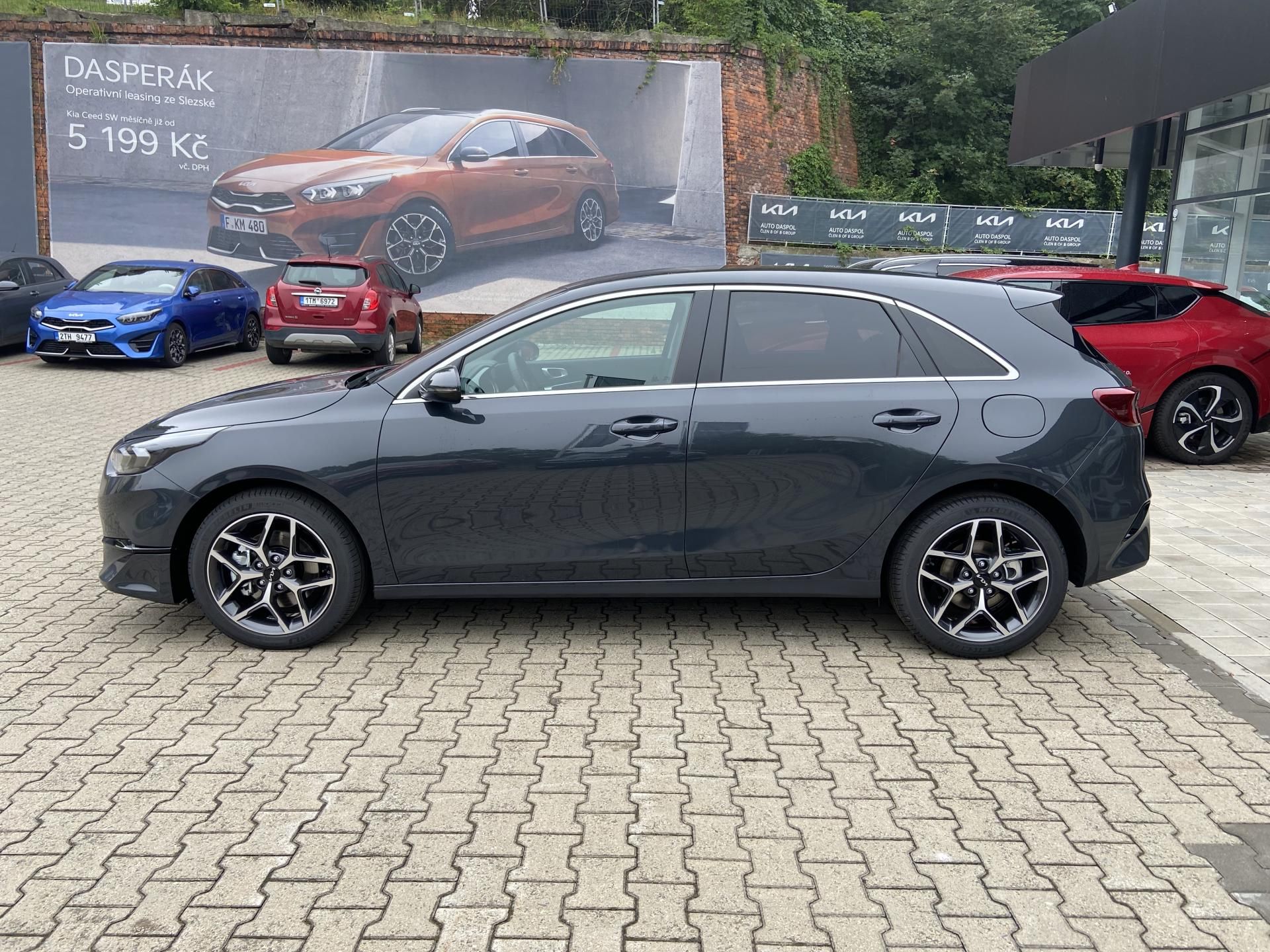 Kia Cee´d, 5HB 1,5 TOP +Business*AKCE* - fotka 6