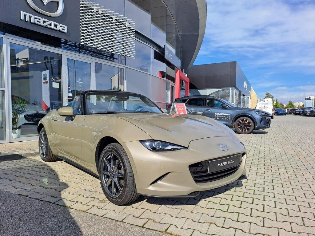 Mazda MX-5, MX-5 2024 2ST 1.5L SKYACTIV G - fotka 5