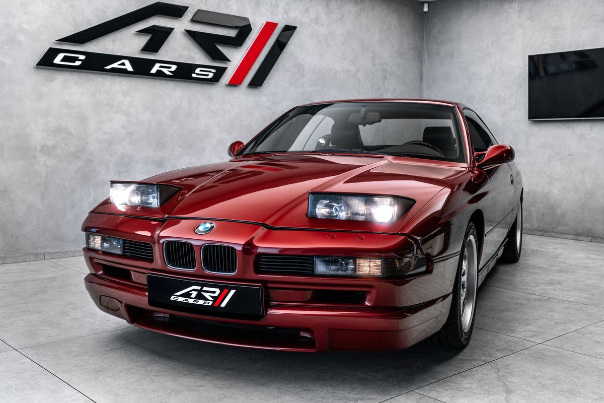 BMW Řada 8, CSI - fotka 3