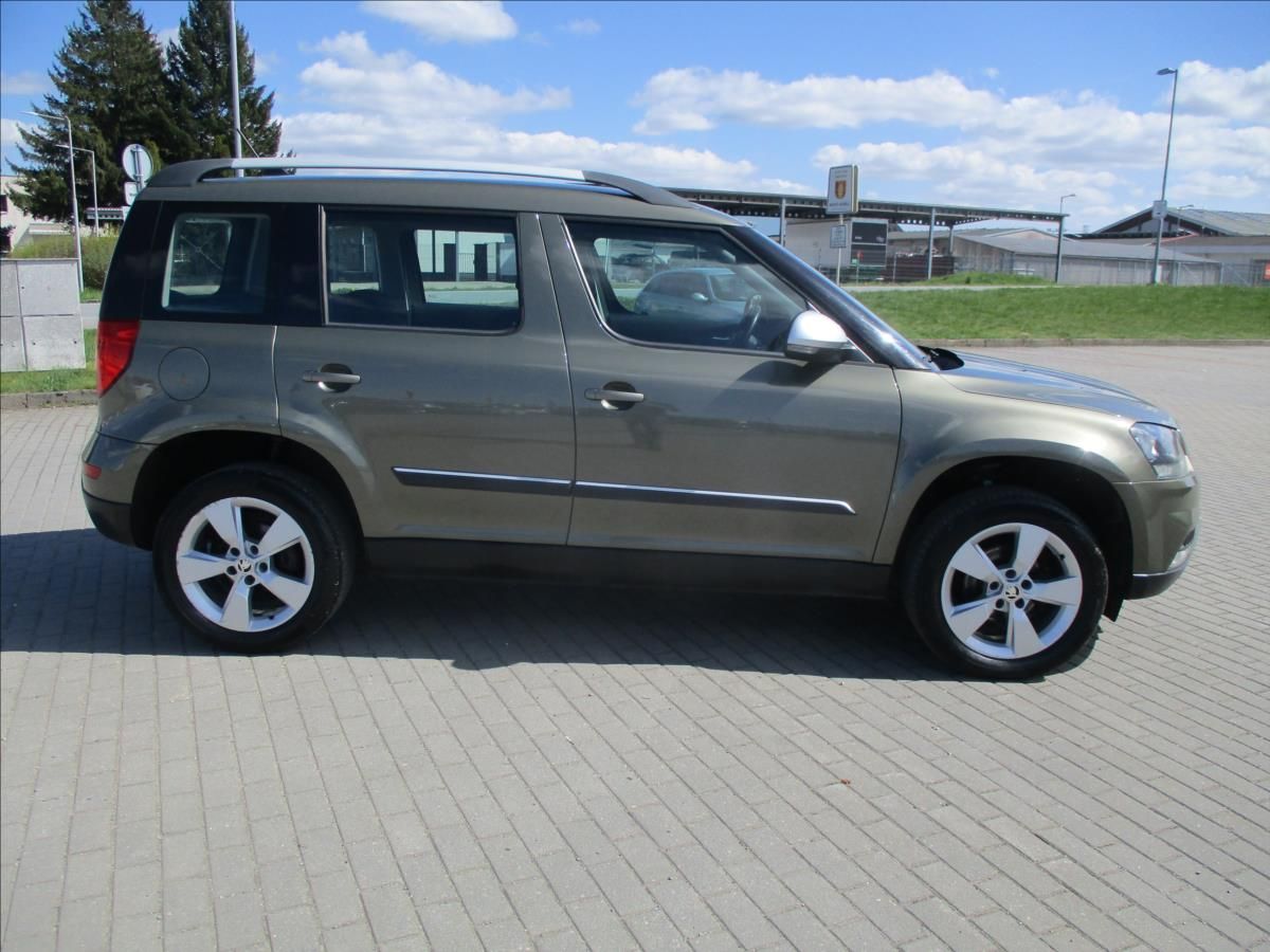 Škoda Yeti, 2,0 TDI 81 kW Elegance Outdoor - fotka 5