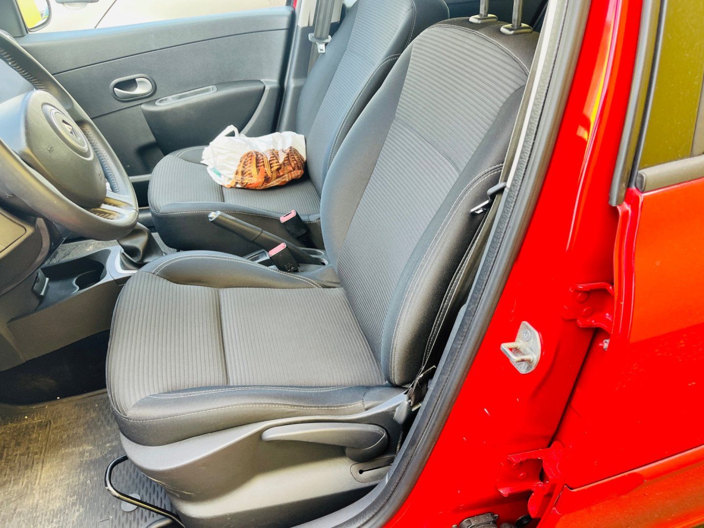 Renault Clio, 1.2 i BENZÍN KLIMA ALU KOLA - fotka 5