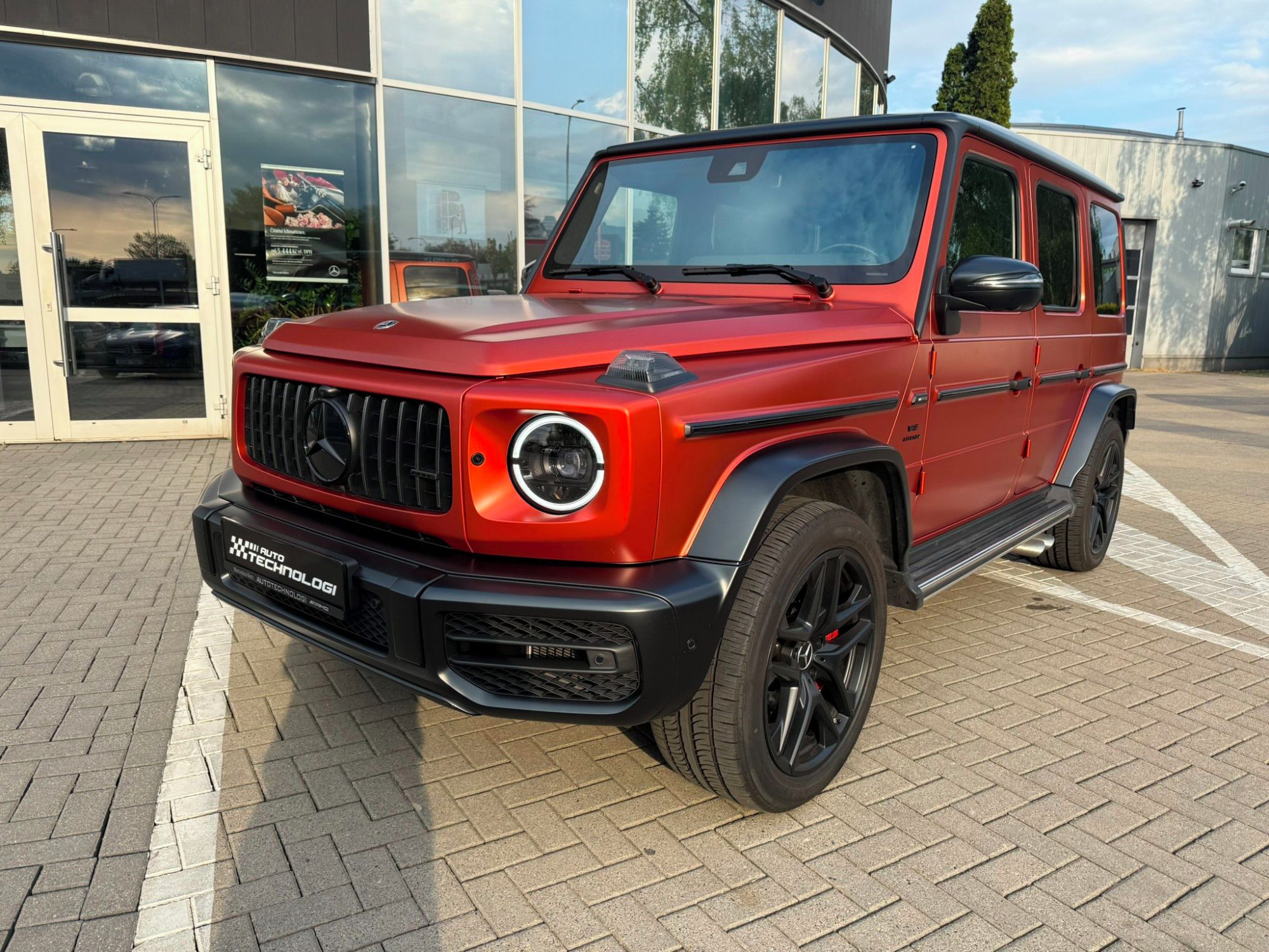 Mercedes-Benz Třídy G, 63 AMG 4MATIC - fotka 2