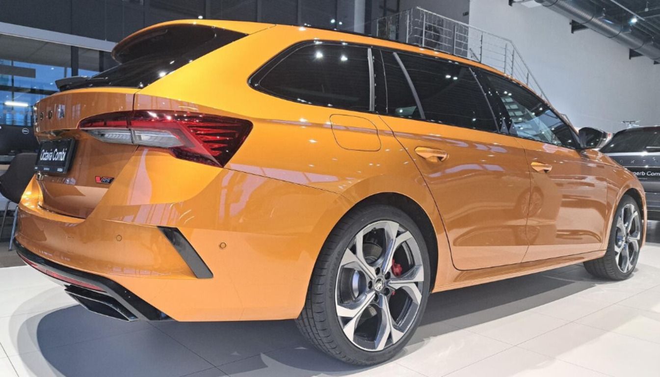 Škoda Octavia, Combi RS 2,0 TSI 195 kW - fotka 5