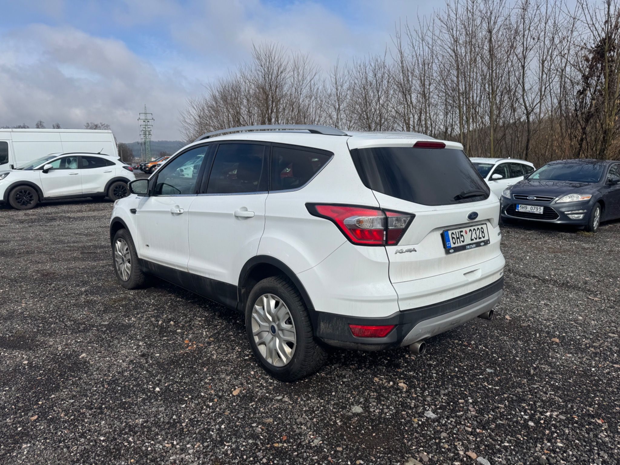 Ford Kuga, 1.5EcoBoost 134 kW TitaniumAWD - fotka 3