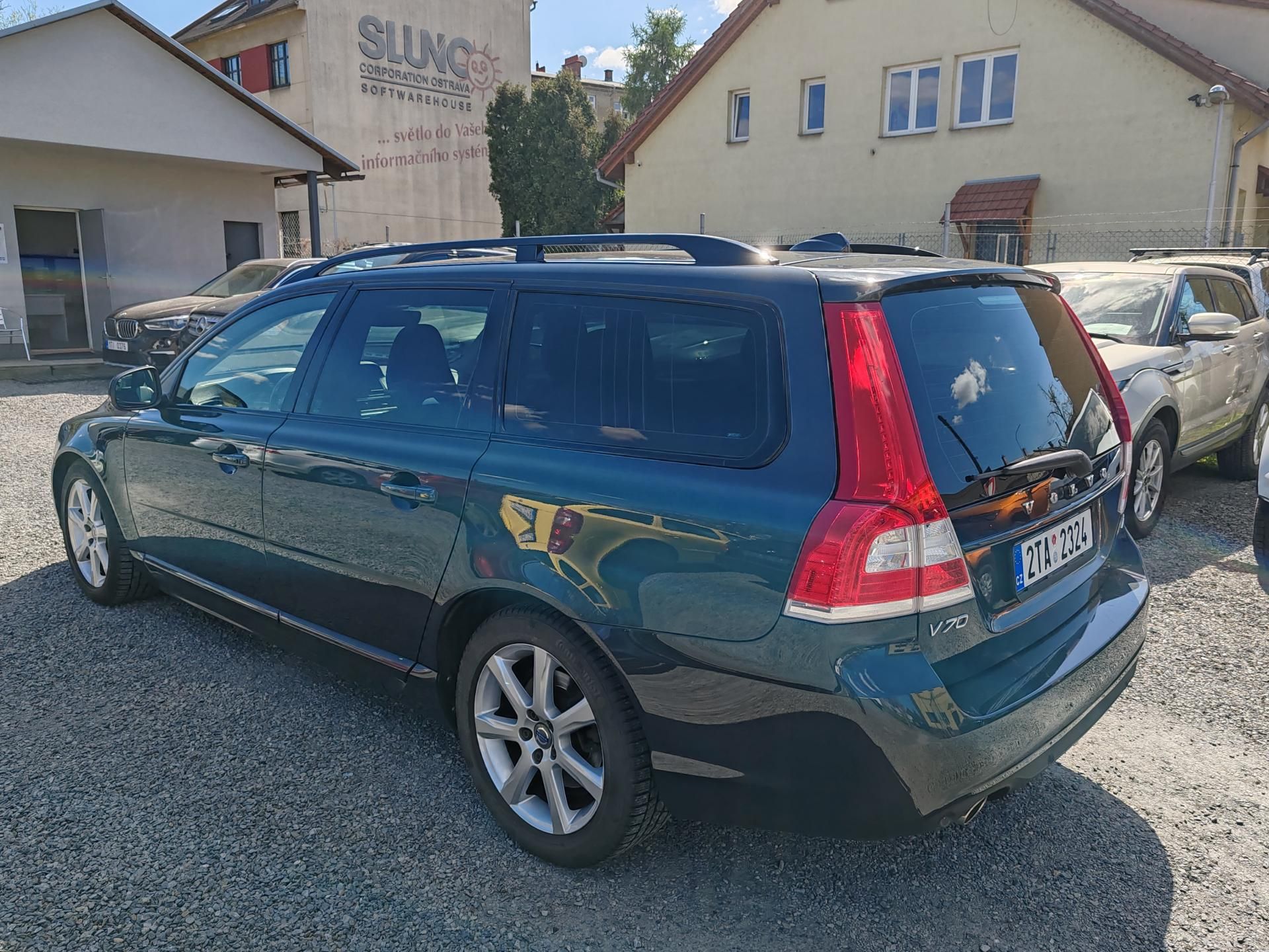 Volvo V70, 2.0 D4 Automat - fotka 4