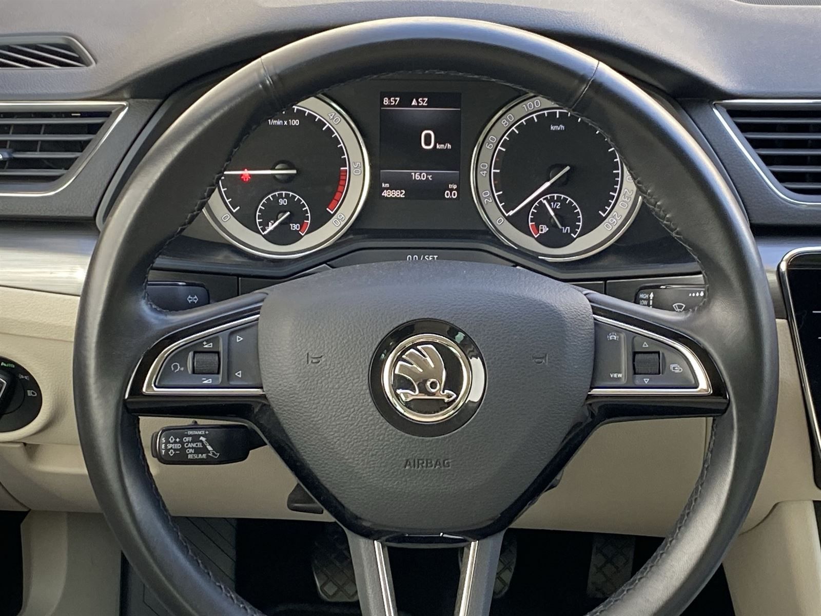 Škoda Superb, Combi 2.0 TDI Style - fotka 6