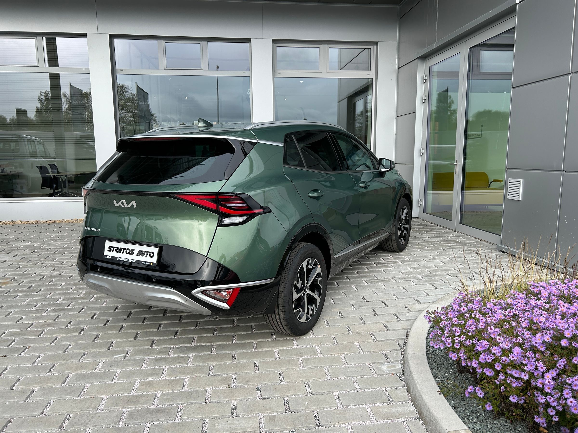 Kia Sportage, MHEV 4x4 7DCT TOP+DRIVE+PARK - fotka 3