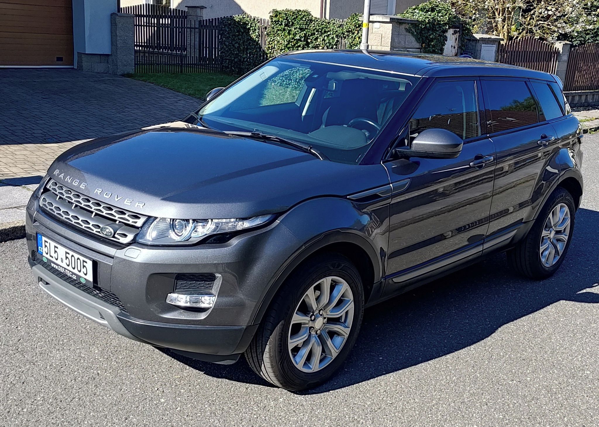 Land Rover Range Rover Evoque, 2.2 TD4  110KW kůže, manual - fotka 4