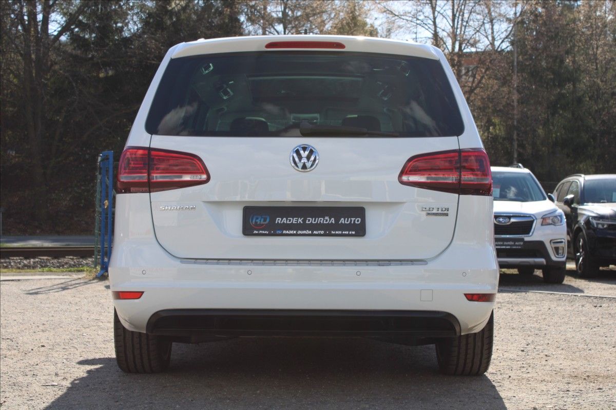 Volkswagen Sharan, 2,0 TDI  HIGHLINE,DSG,TAŽNÉ - fotka 6