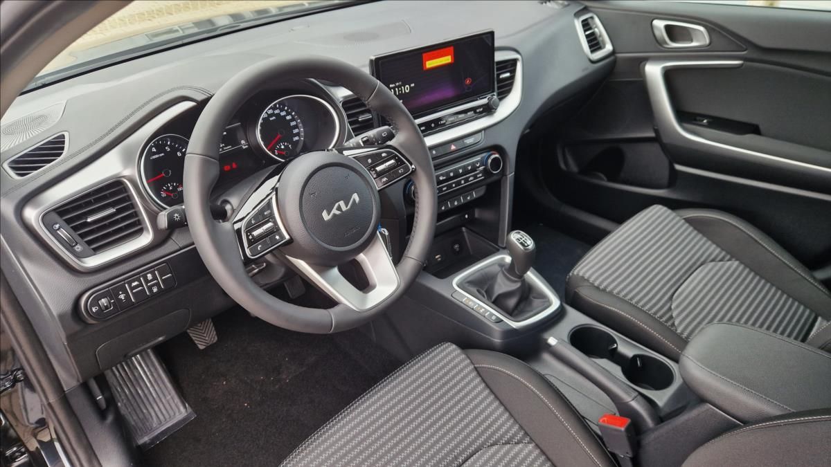 Kia Cee´d, 1,5 T-GDi TOP - fotka 3