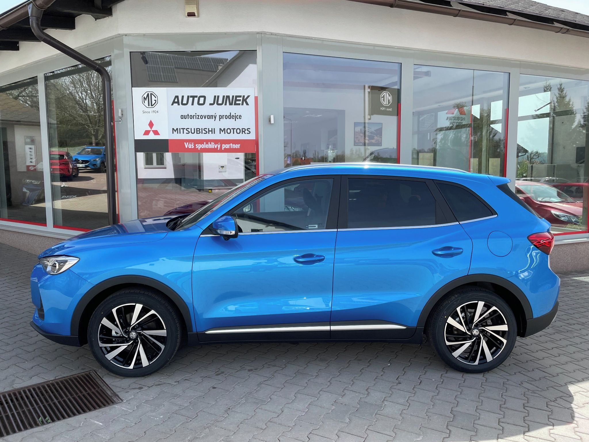 MG ZS, 1.5 HYBRID+ EXCLUSIVE - fotka 2